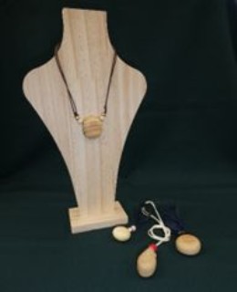 ウッドペンダント